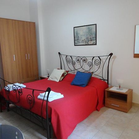 B&B Villa Teresa เลชเช ภายนอก รูปภาพ