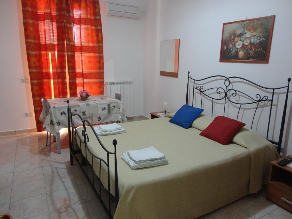 B&B Villa Teresa เลชเช ภายนอก รูปภาพ