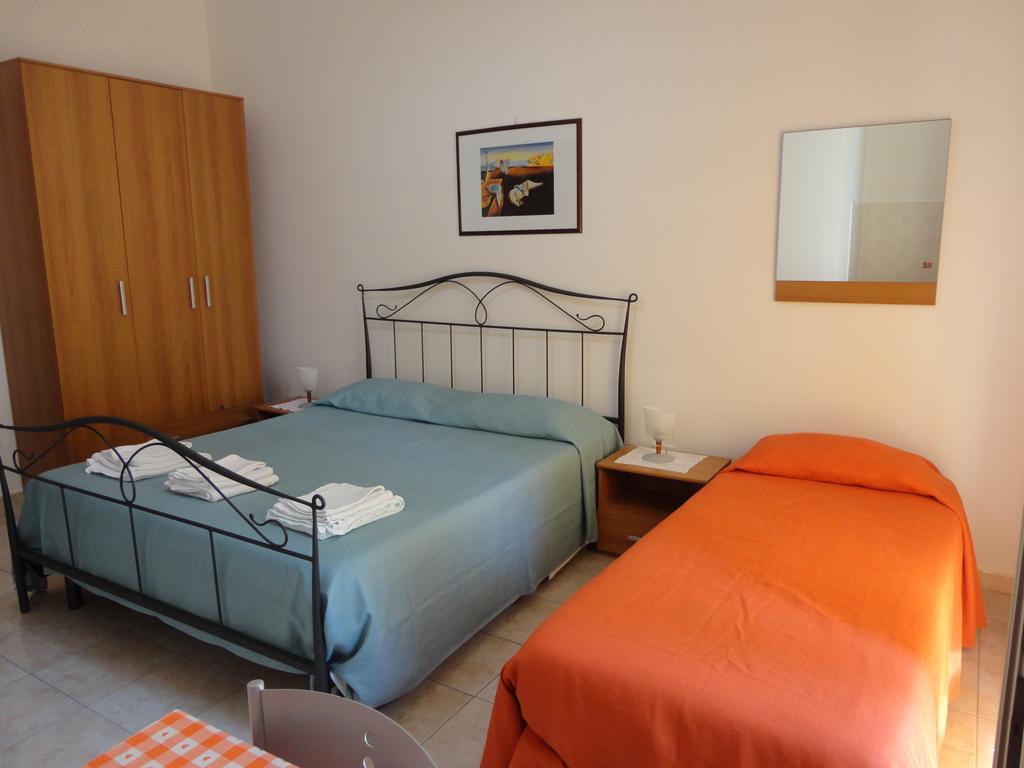 B&B Villa Teresa เลชเช ภายนอก รูปภาพ